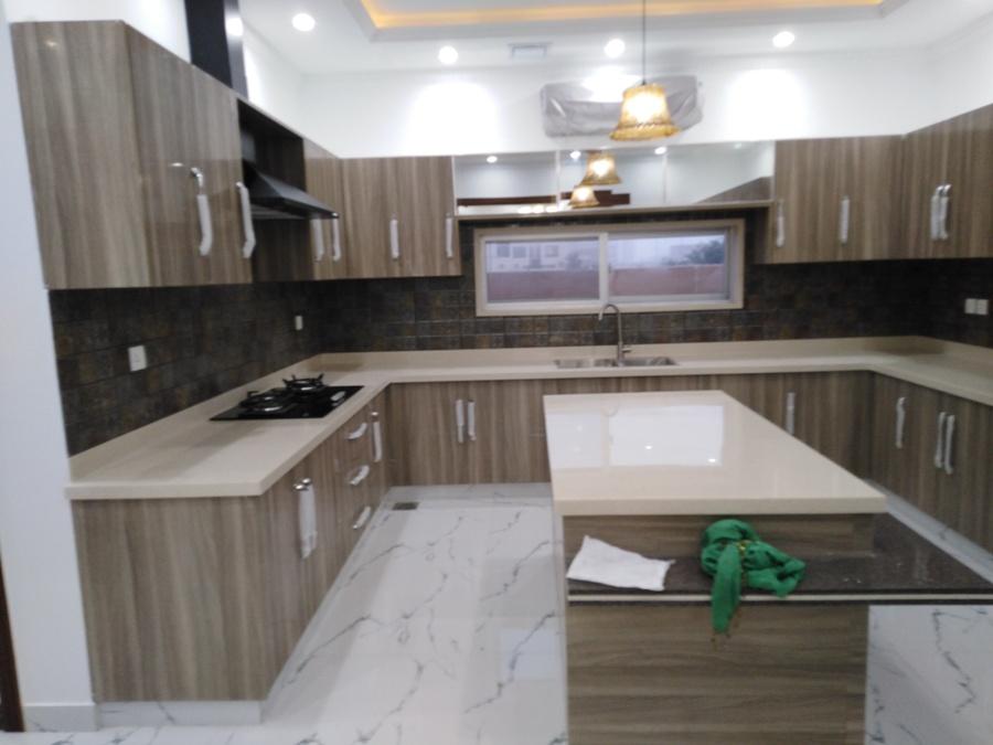 1Kanal Spanish Bungalow 4 years old DHA Phase 6