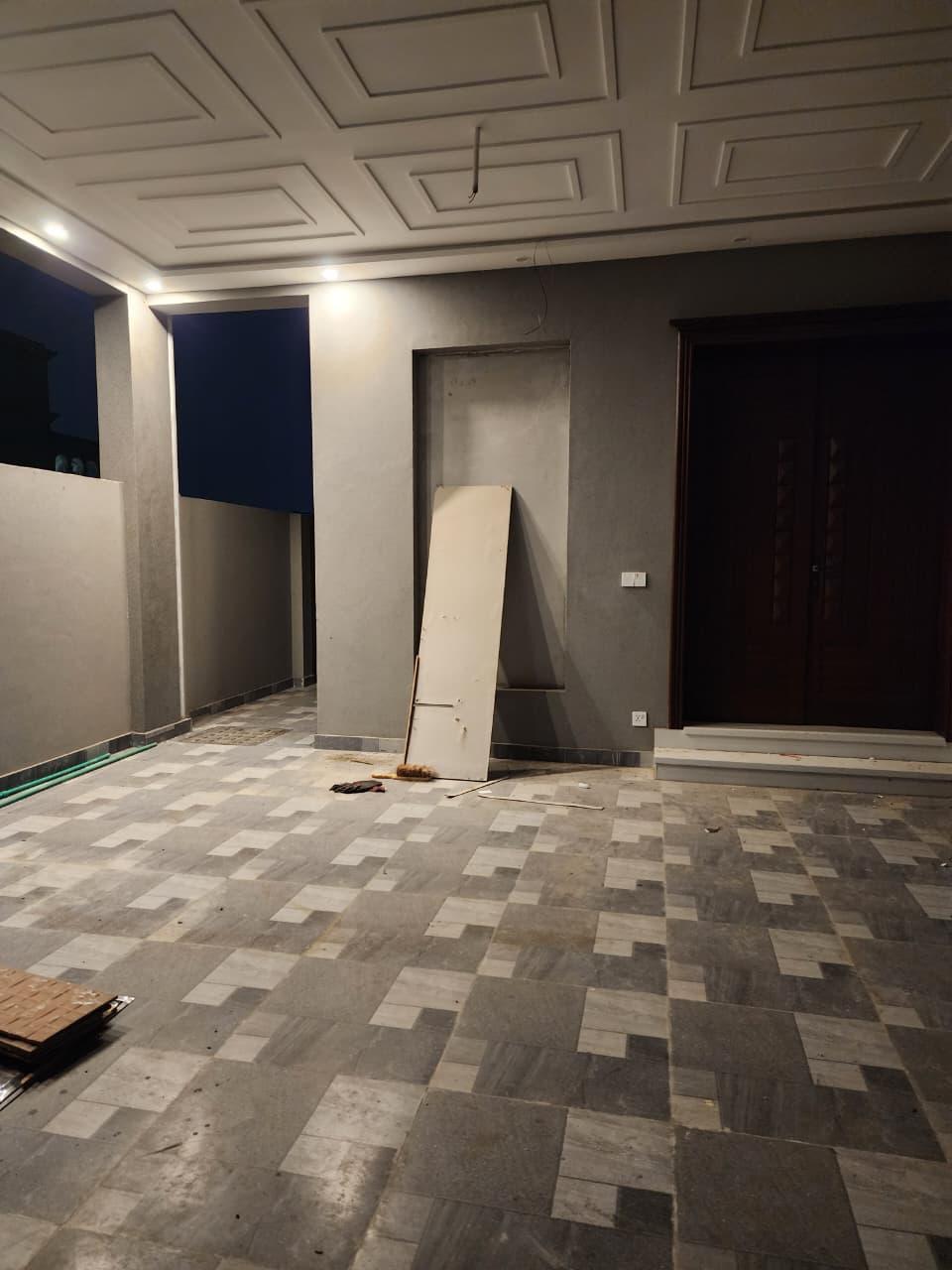 9 MARLA  BUNGALOW FOR SALE IN DHA LAHORE PHASE 4