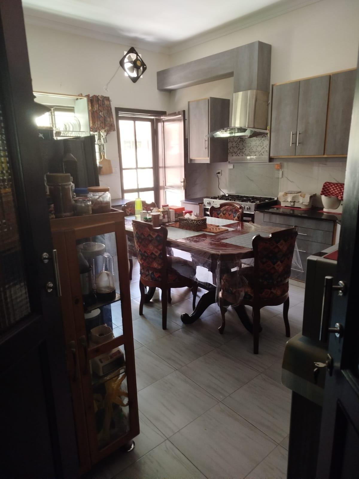 1 Kanal Bungalow for sale in DHA Lahore Phase 1