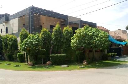 1 KANAL BUNGALOW FOR SALE IN DHA LAHORE PHASE 3