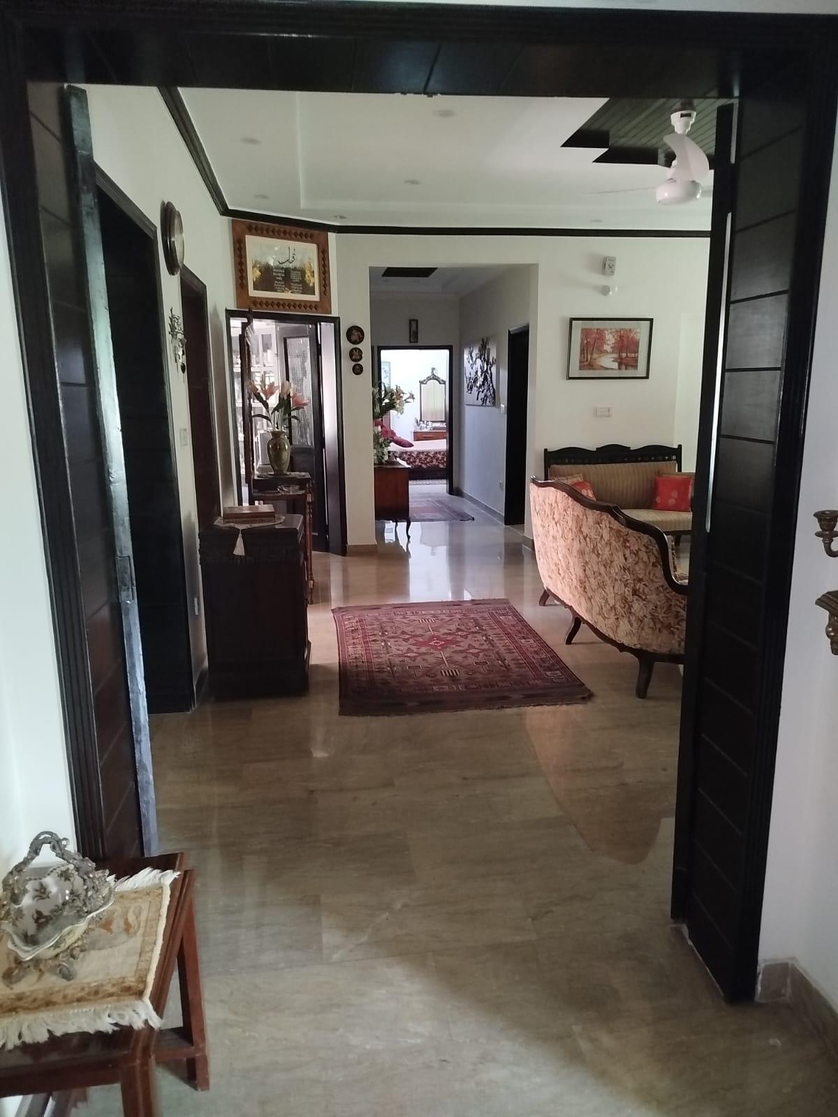 1 Kanal Bungalow for sale in DHA Lahore Phase 1