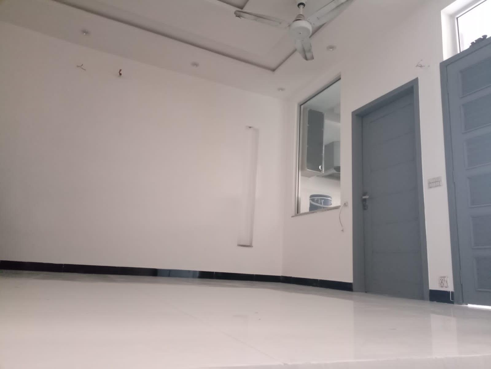4 MARLA BUNGALOW FOR SALE