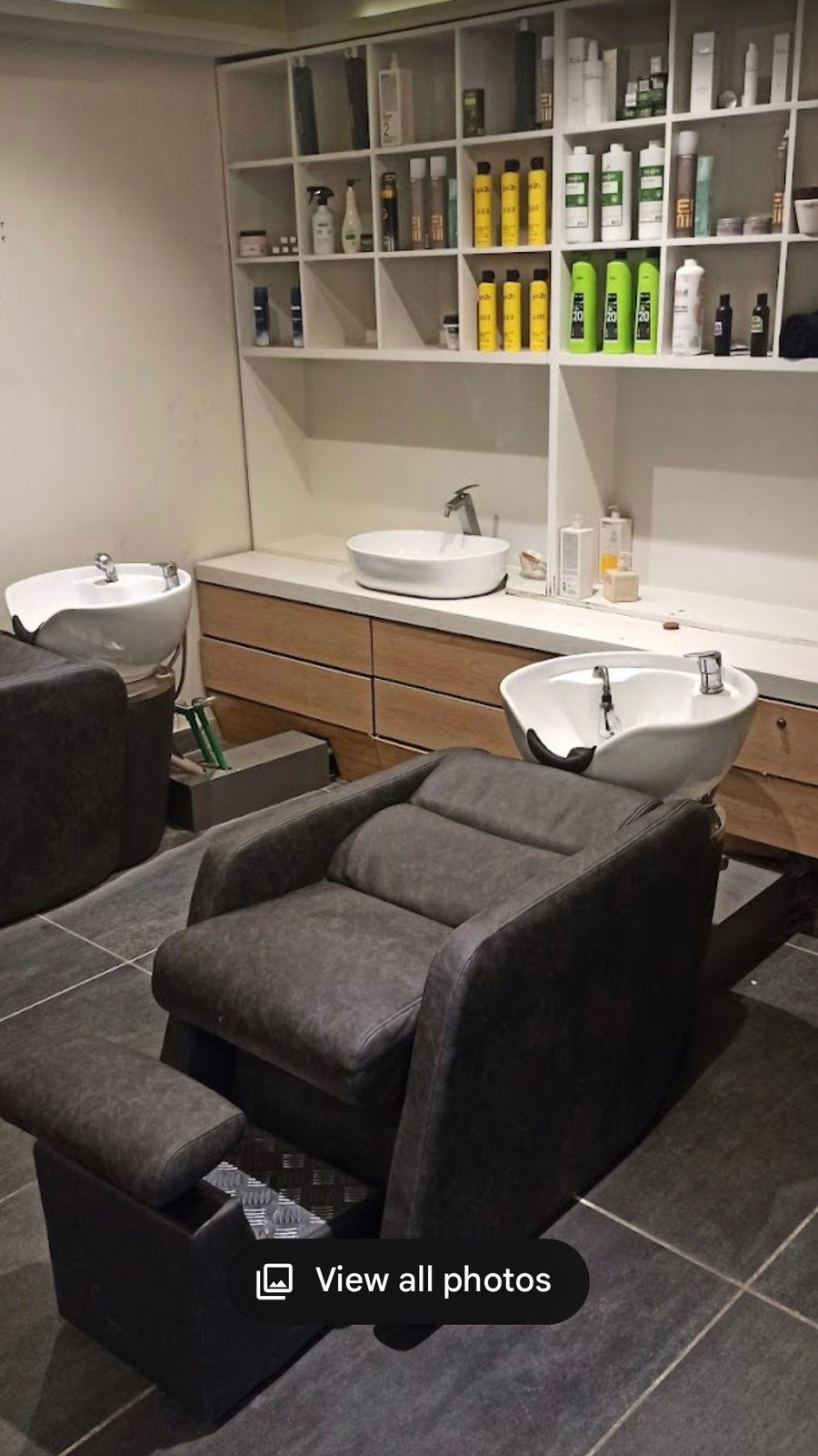 Commercial Building/Plaza for Sale with Rental income