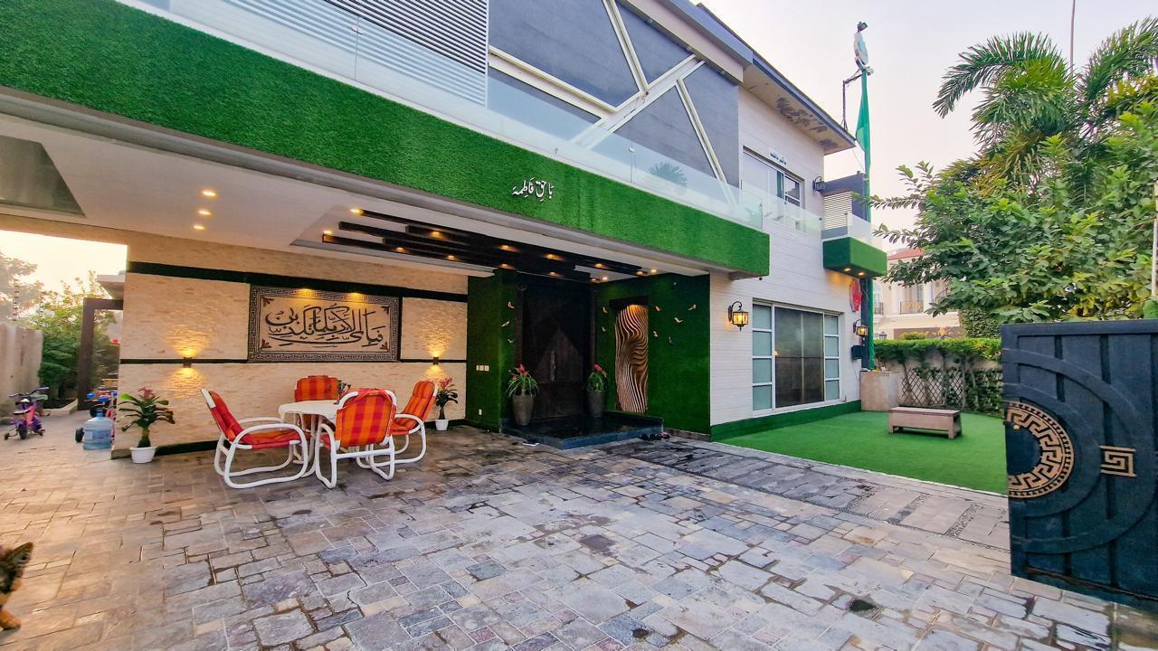 1 Kanal 2 Marla  corner  Bungalow DHA Phase 6